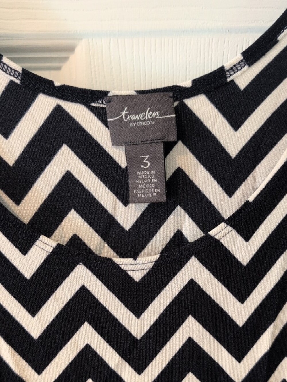 Chevron Sleeveless Tank Top - Black & White - Picture 2 of 4